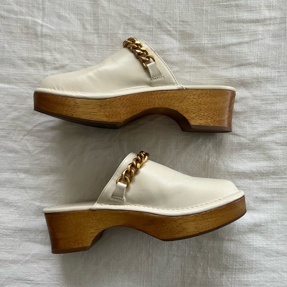 Tory Burch White Leather Clogs with Gold Chain